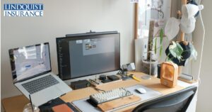 office desk with computers Lindquist Insurance